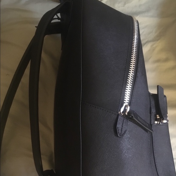 URI MINKOFF LEATHER BOOKBAG - Picture 4 of 7